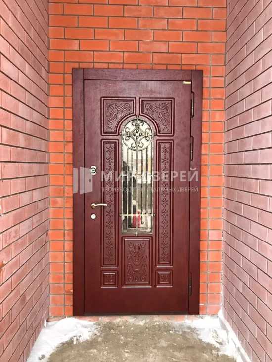 Входная дверь с терморазрывом и стеклом - фото