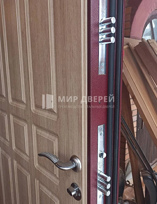 Дверь с замками Kale Kilit - фото