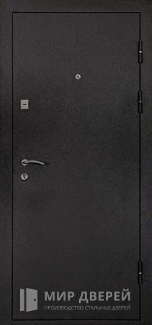 Фото «Металлическая дверь открывается внутрь квартиры №58»