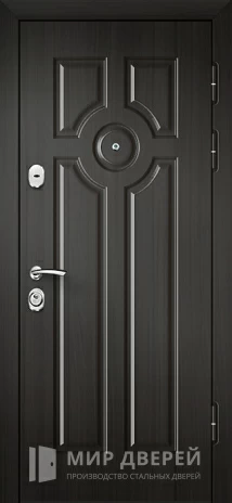 Фото «Железная дверь в комнату коммунальной квартиры №32»